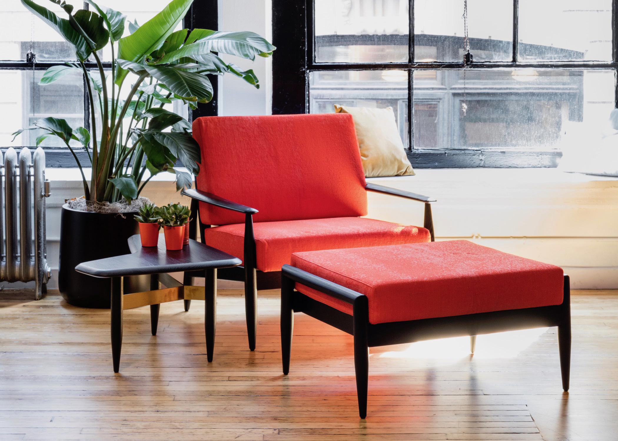 BuzziNordic ST100, Nordic inspired lounge chair | BuzziSpace