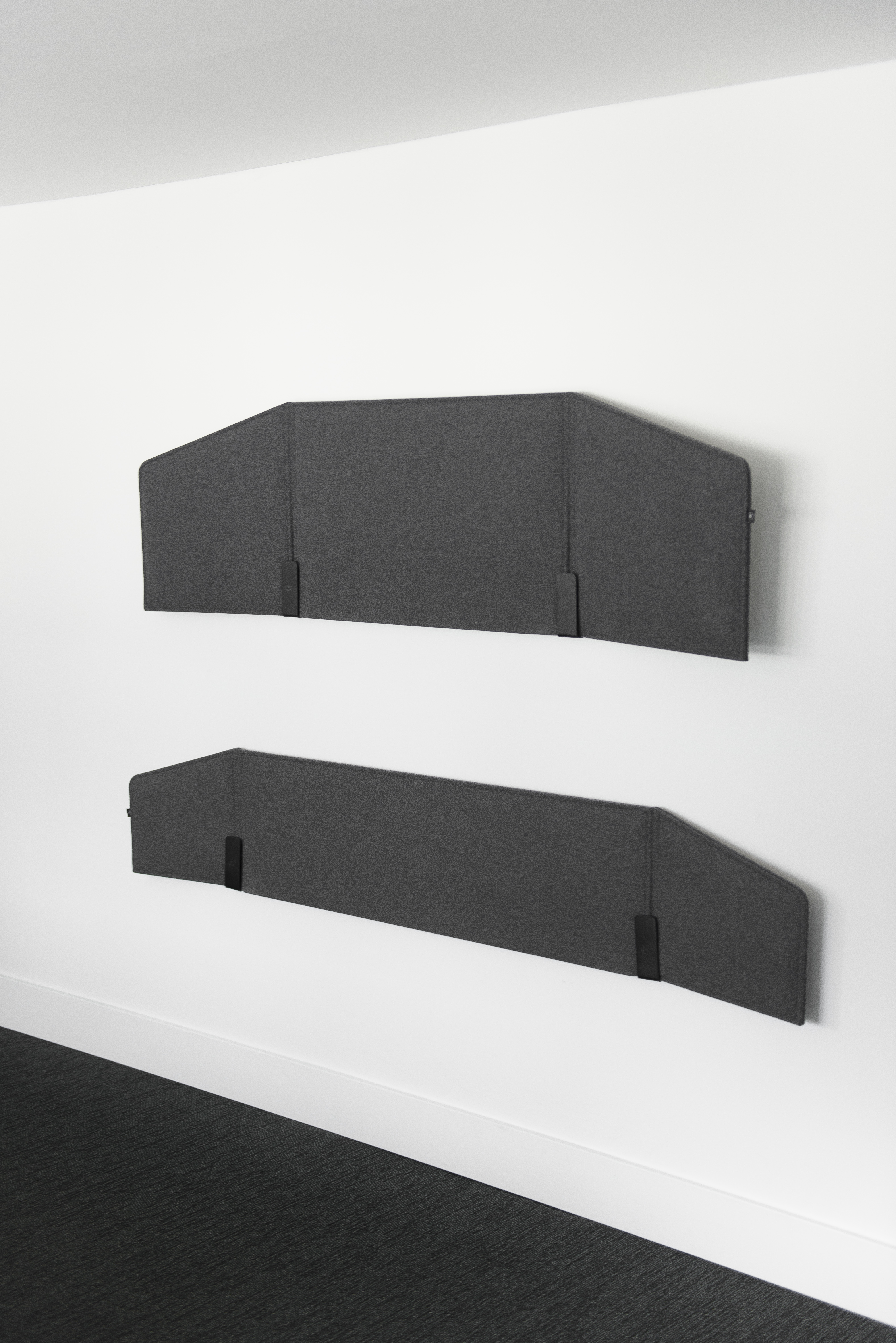 BuzziDesk FlipFlop, foldable desk divider | BuzziSpace