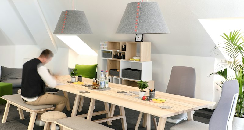 BuzziPicNic, multifunctional table in solid wood | BuzziSpace