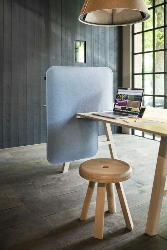 BuzziDesk Split, acoustic desk divider | BuzziSpace