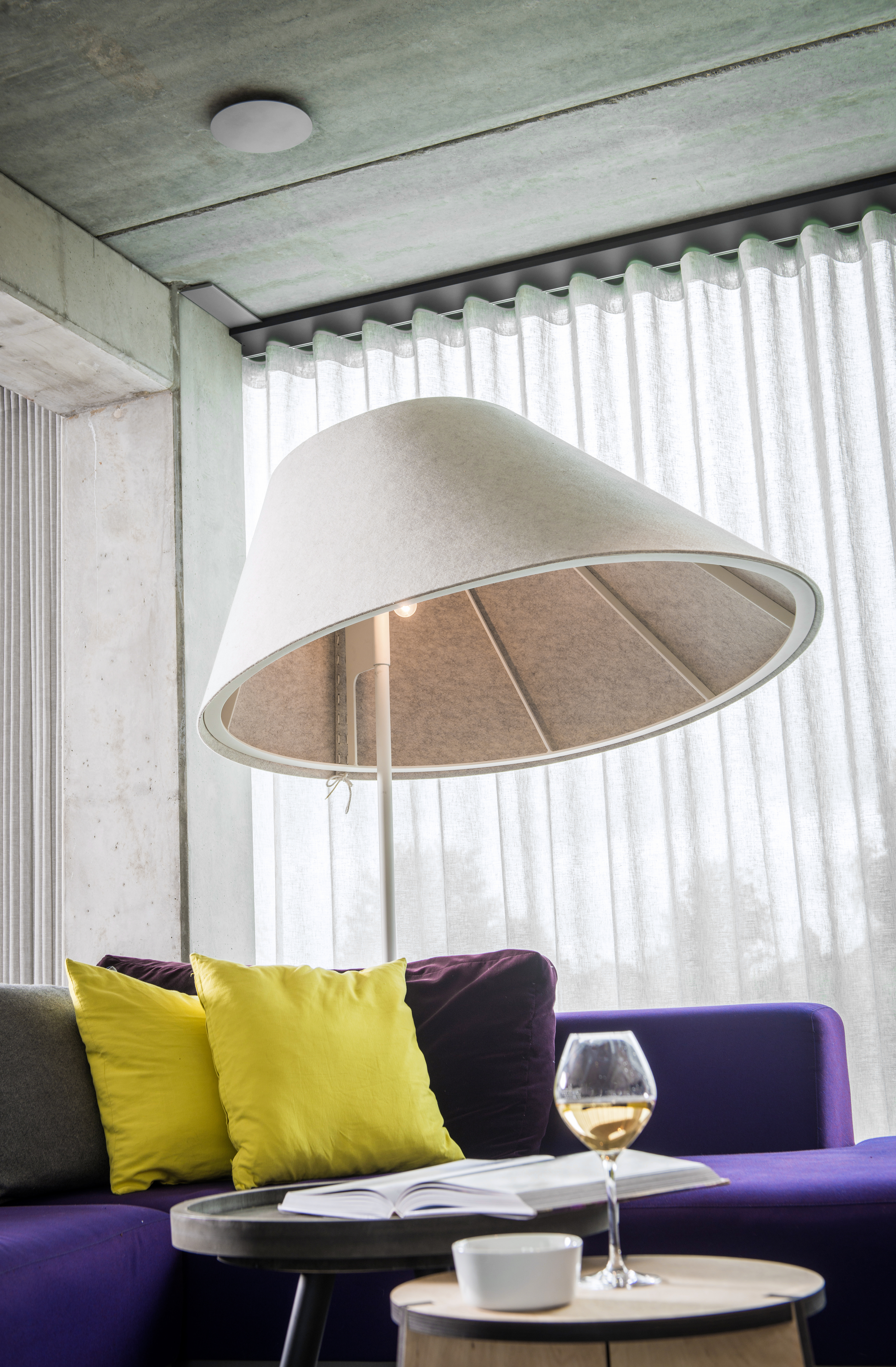 BuzziShade Standing, a standing lighting element in BuzziFelt