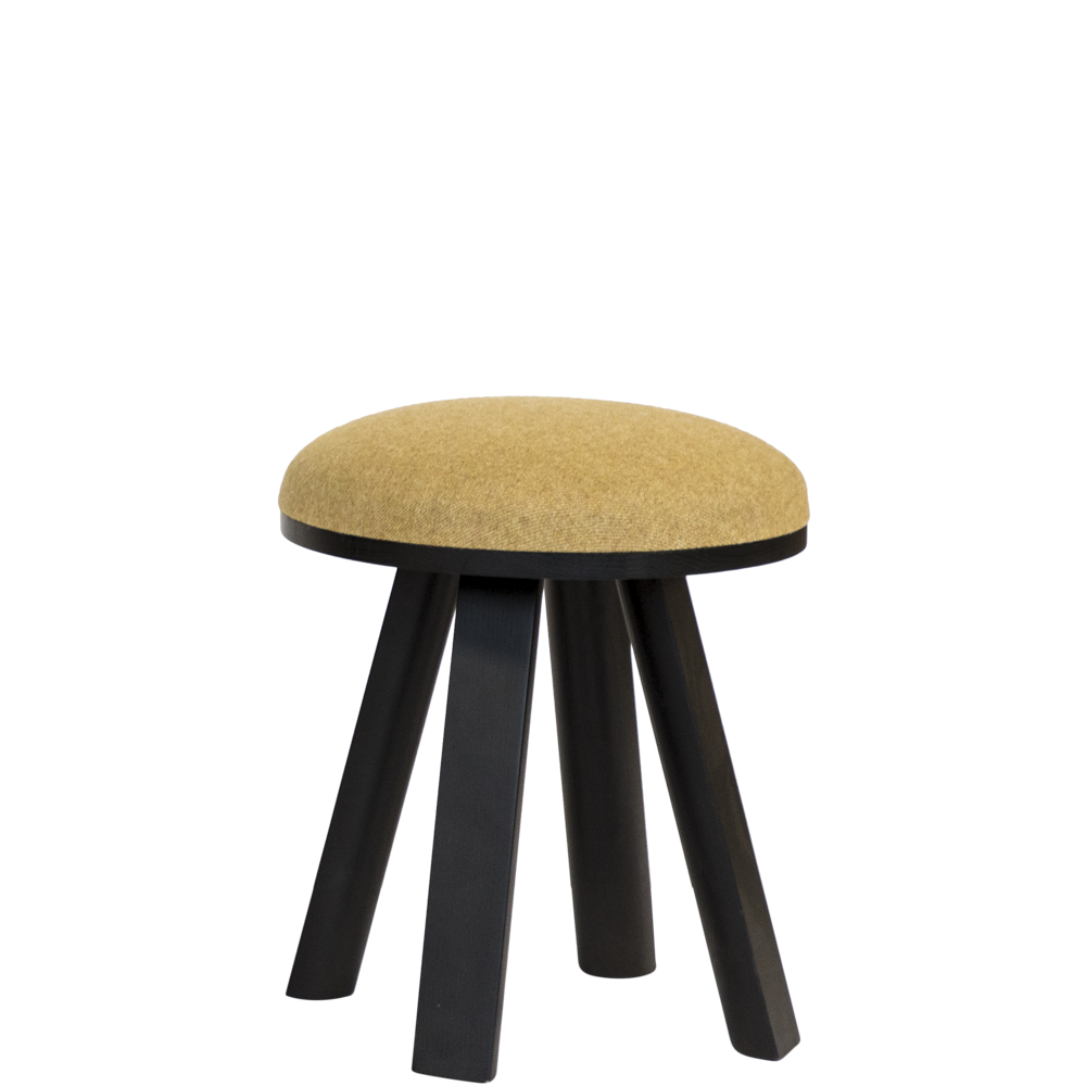 BuzziMilk, a sturdy little wood stool | BuzziSpace BuzziMilk, a sturdy little wood stool | BuzziSpace