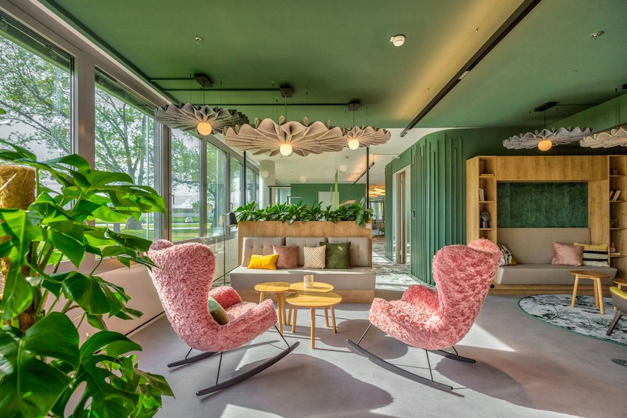 Embracing the Future: Workspace Trends to Watch in 2024 | BuzziSpace