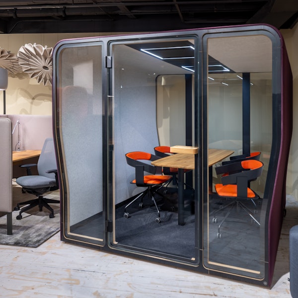 BuzziNest Room, Your Private Meeting Oasis | BuzziSpace