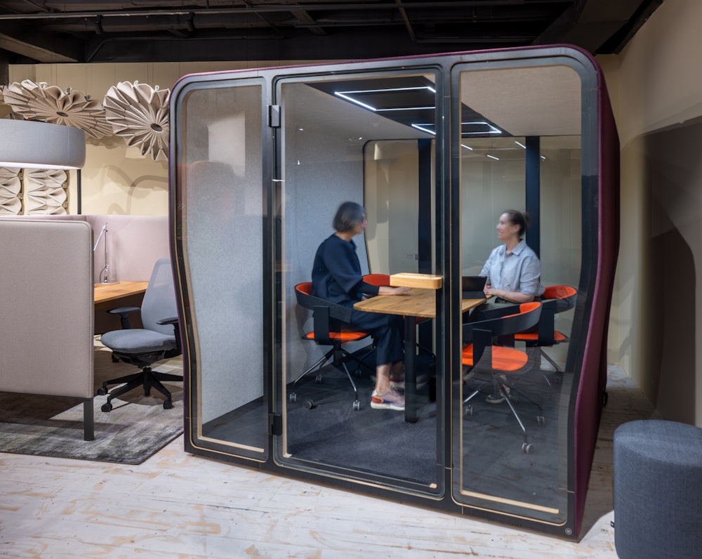 BuzziNest Booth, Your MeSpace for Focus & Calls | BuzziSpace