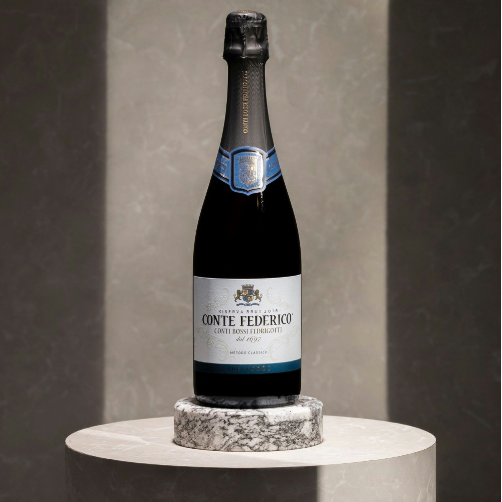 CONTE FEDERICO | TrentoDoc Riserva Elegant sparkling wine with a lovely bouquet, made from Trentino grapes. This wine enriches the range of noble wines of the historic Bossi Fedrigotti family.