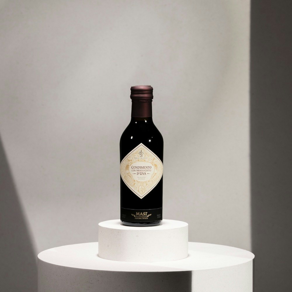 CONDIMENTO DEL CASATO | Essigwürze aus Gekochtem Traubenmost Würze aus gekochtem Most halbgetrockneter Trauben und bestem Weinessig. Altes Familienrezept, Feier von Valpolicella.