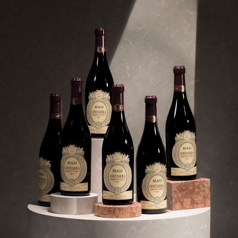 COSTASERA | Amarone Classico della Valpolicella DOCG | KASTEN Amarone Costasera ist Ausdruck von Masis Expertise in der Technik "Welken", die auf die einheimischen Sorten des klassischen Valpolicella angewendet wird.