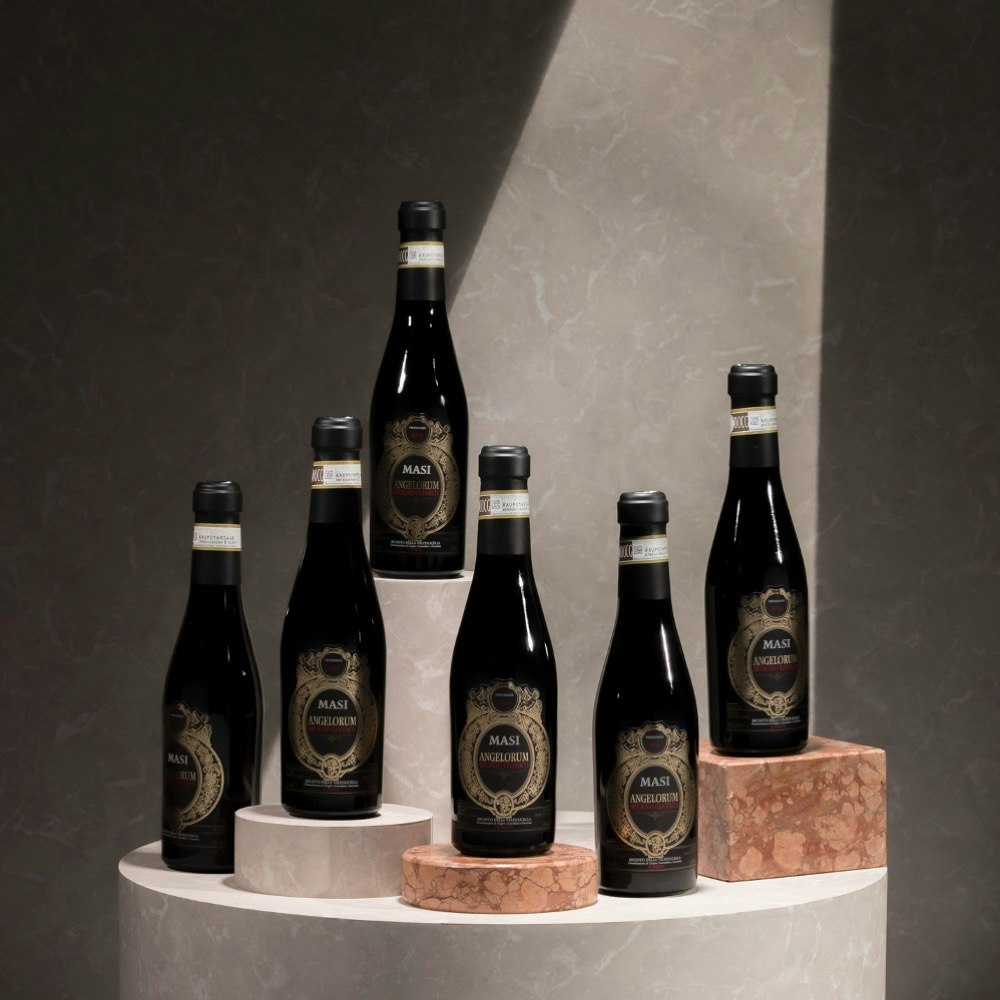 ANGELORUM | Recioto Classico DOCG | BOX The sweet red dessert wine traditional in Valpolicella produced from the Veronese grapes Corvina, Rondinella and Molinara dried in the winter months in the fruit.