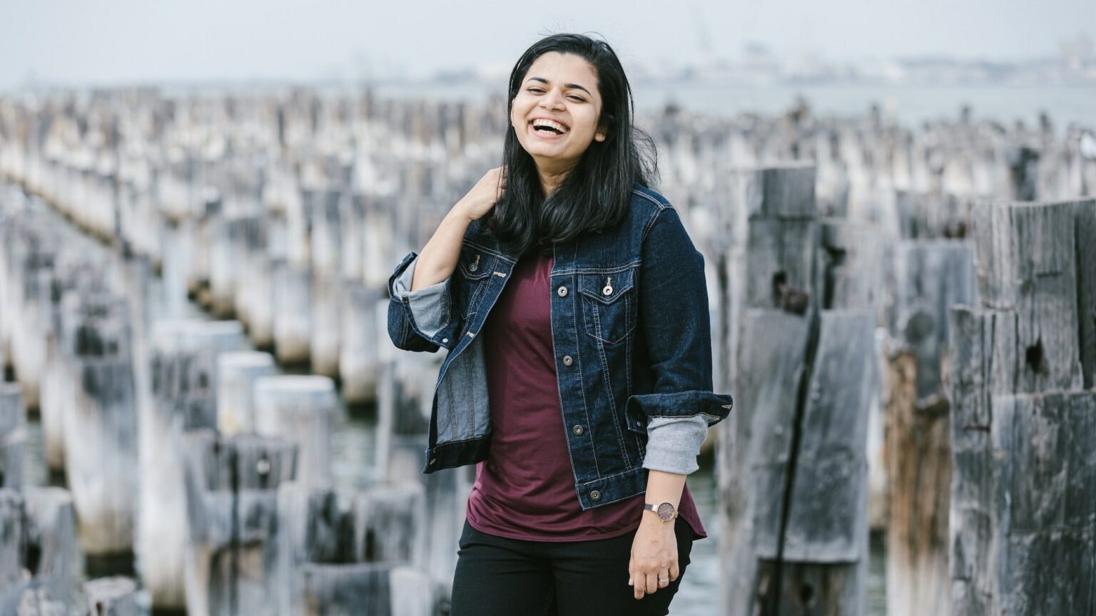 Tissa David at the sea