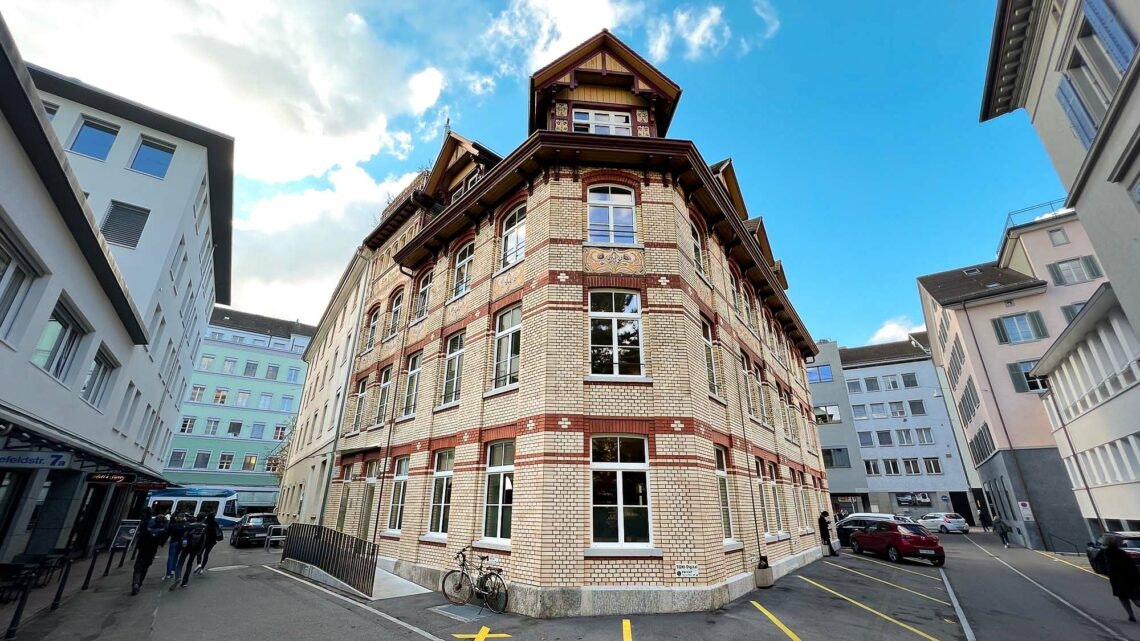 Haus in Zürich Stadelhofen