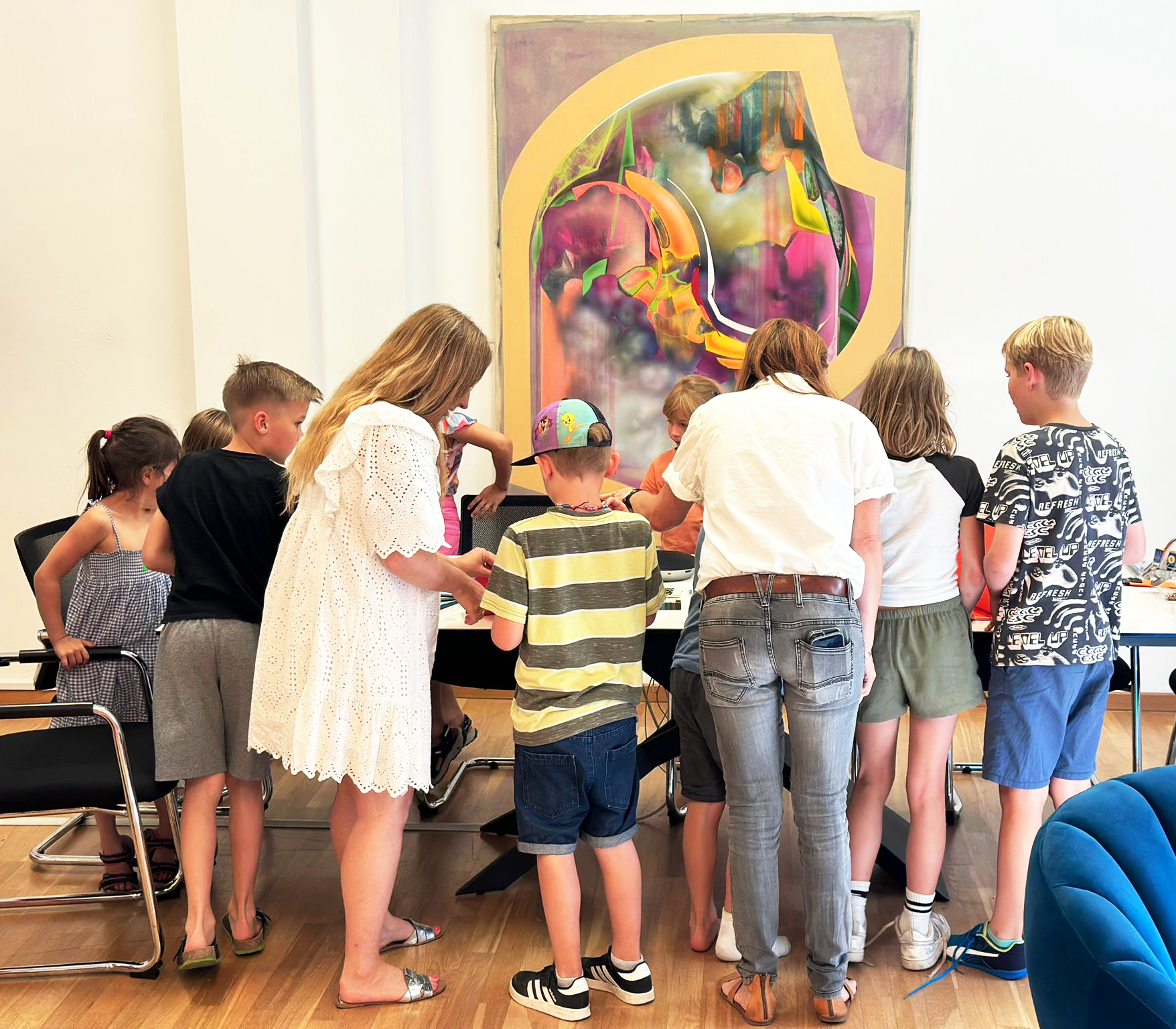 Kinderkunstevent - die Kinder kreieren Kunst