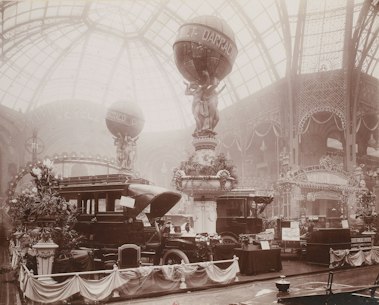 Darracq exhibition stand at the Paris automobile show in 1906