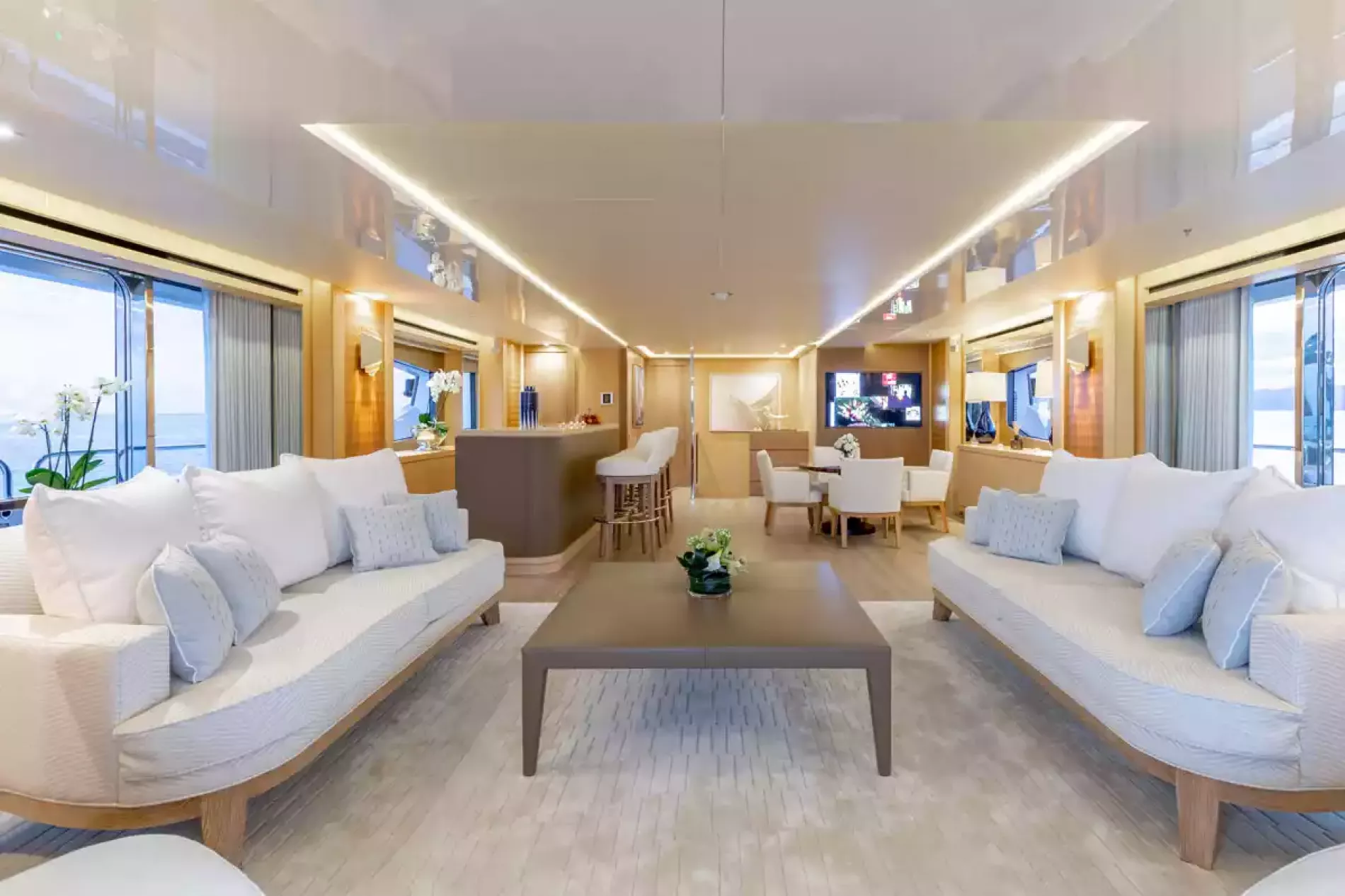 Interior - 0/20
