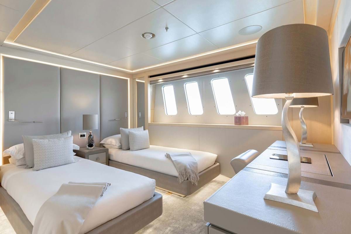 Interior - 18/20