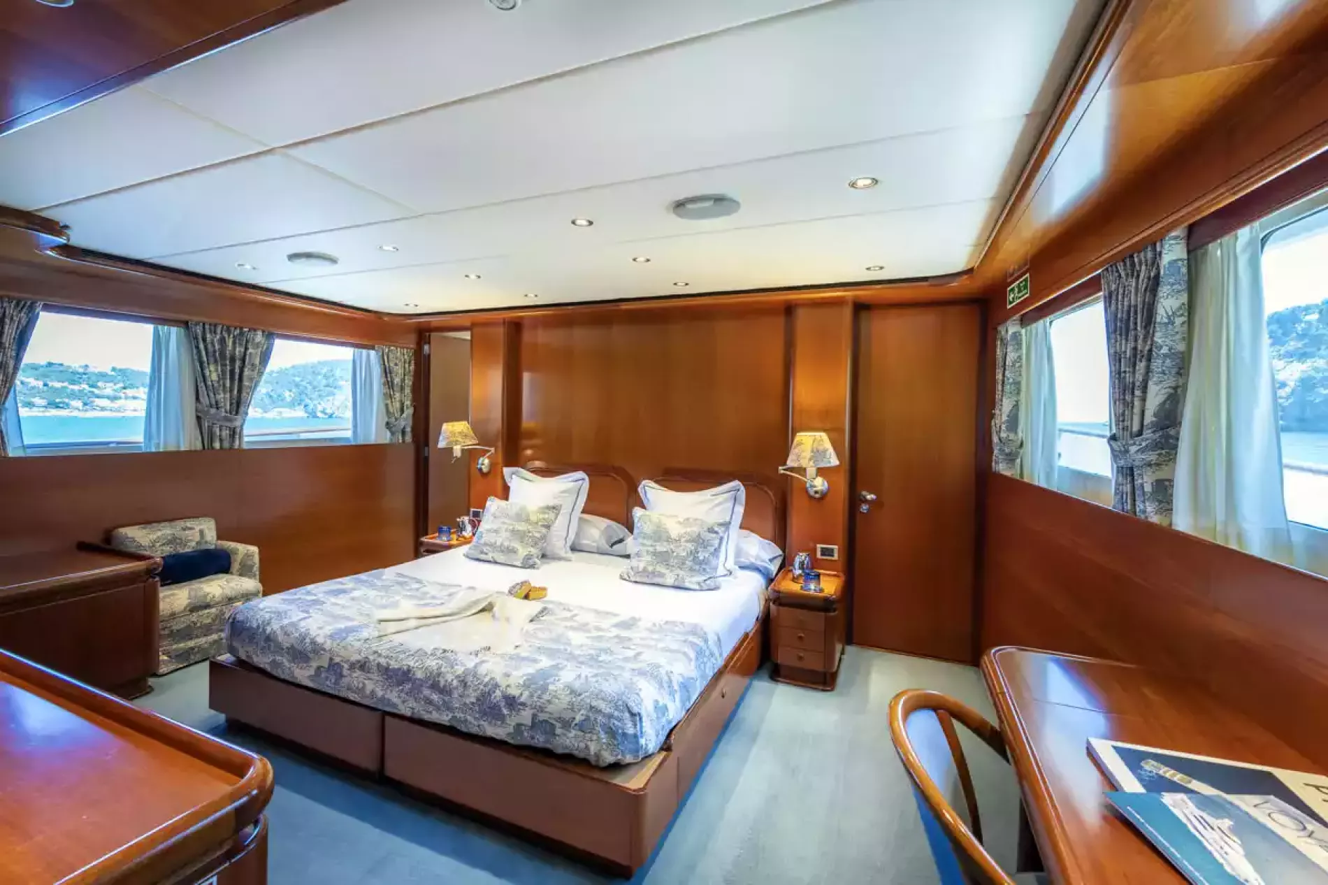 Interior - 5/16