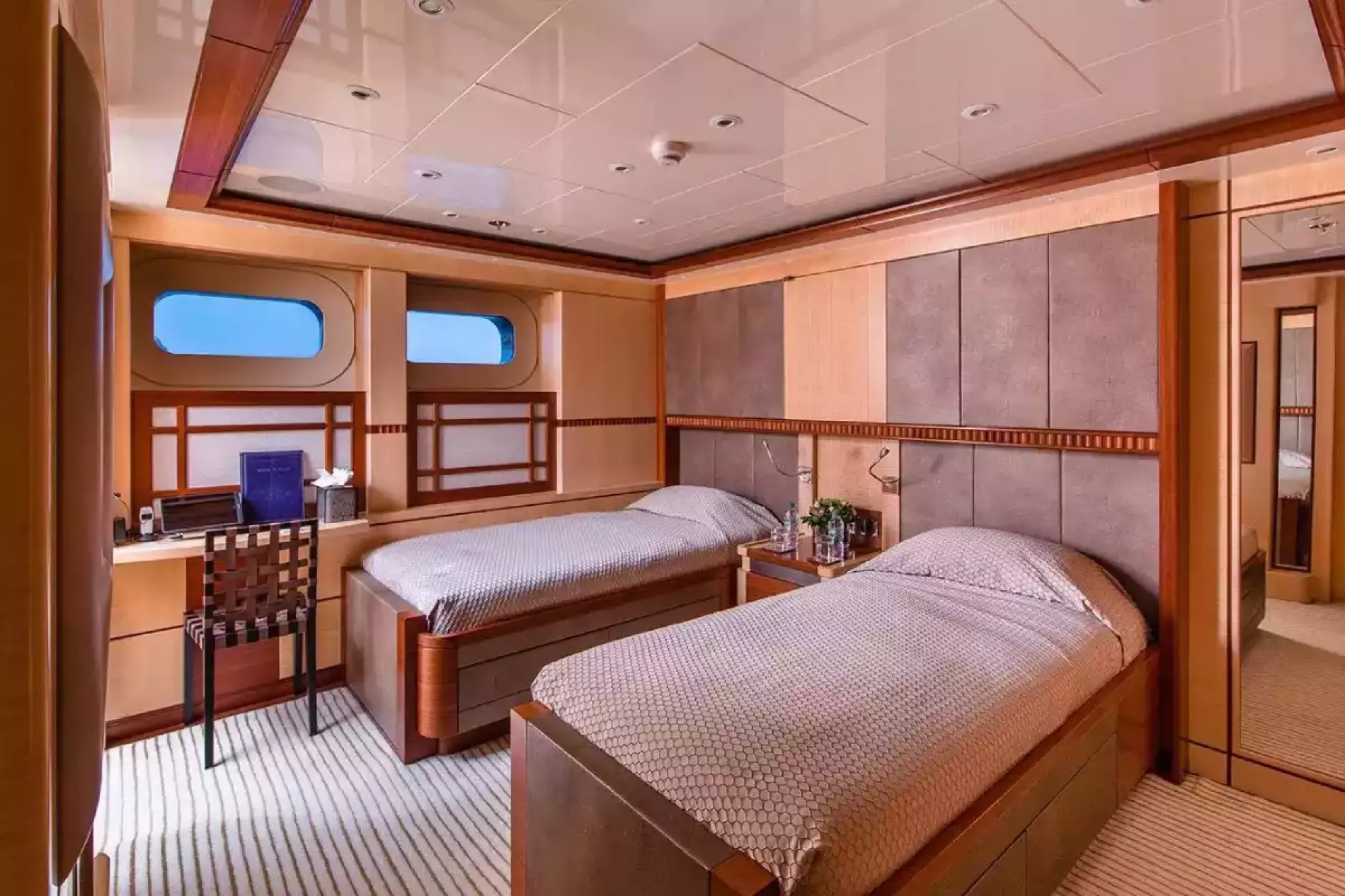 Interior - 15/25