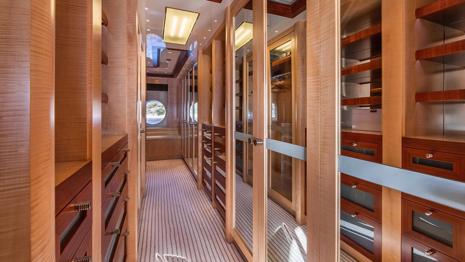 Interior - 17/25