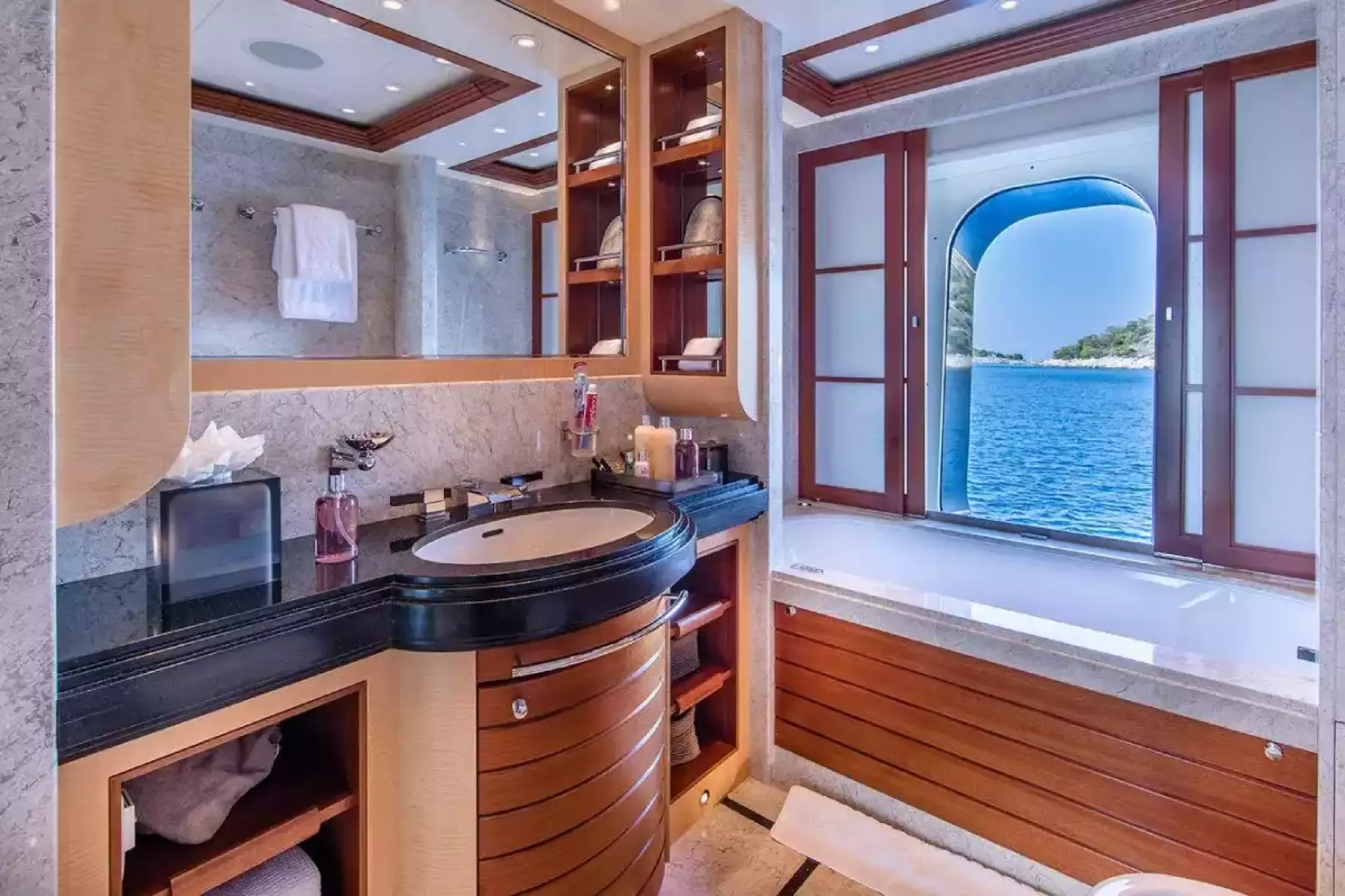 Interior - 20/25