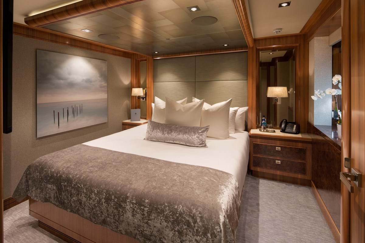 Interior - 15/24