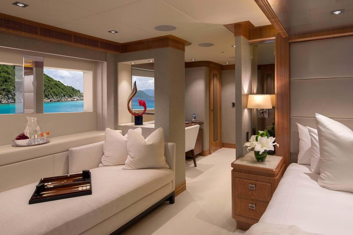 Interior - 16/24