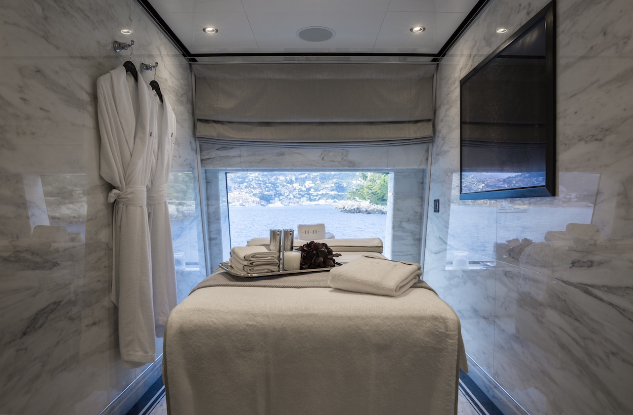 Interior - 25/28