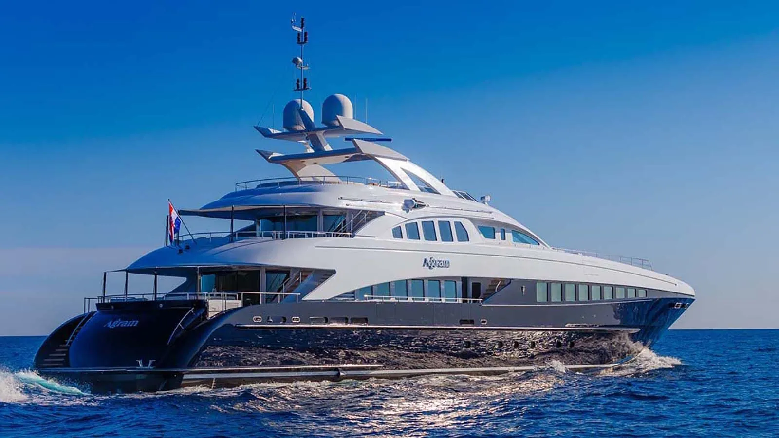 Exterior - 4/26