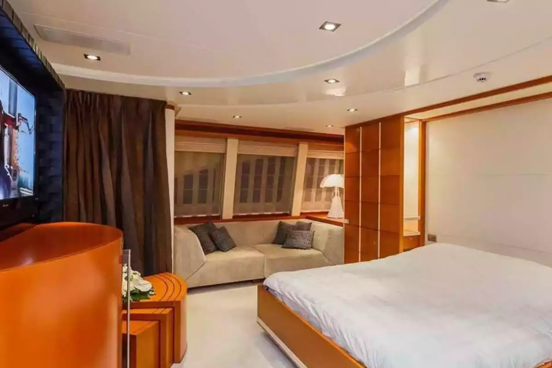 Interior - 10/25