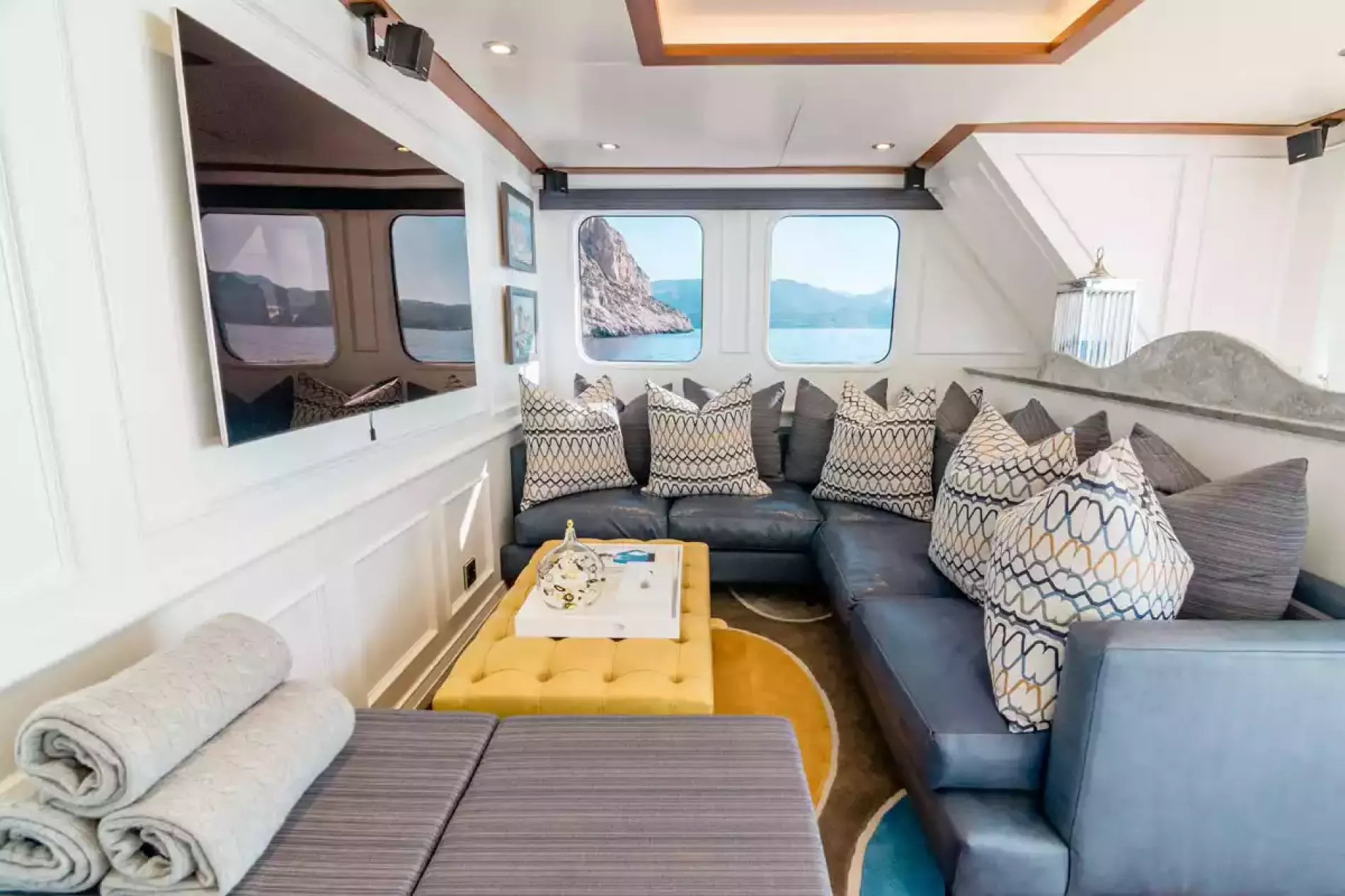 Interior - 0/15