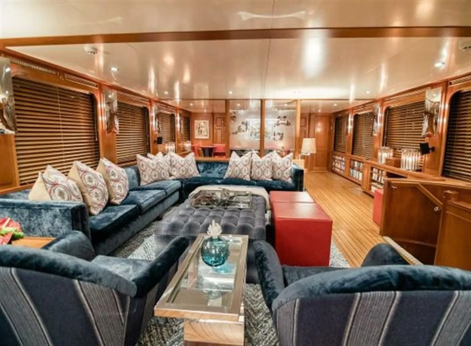 Interior - 3/15