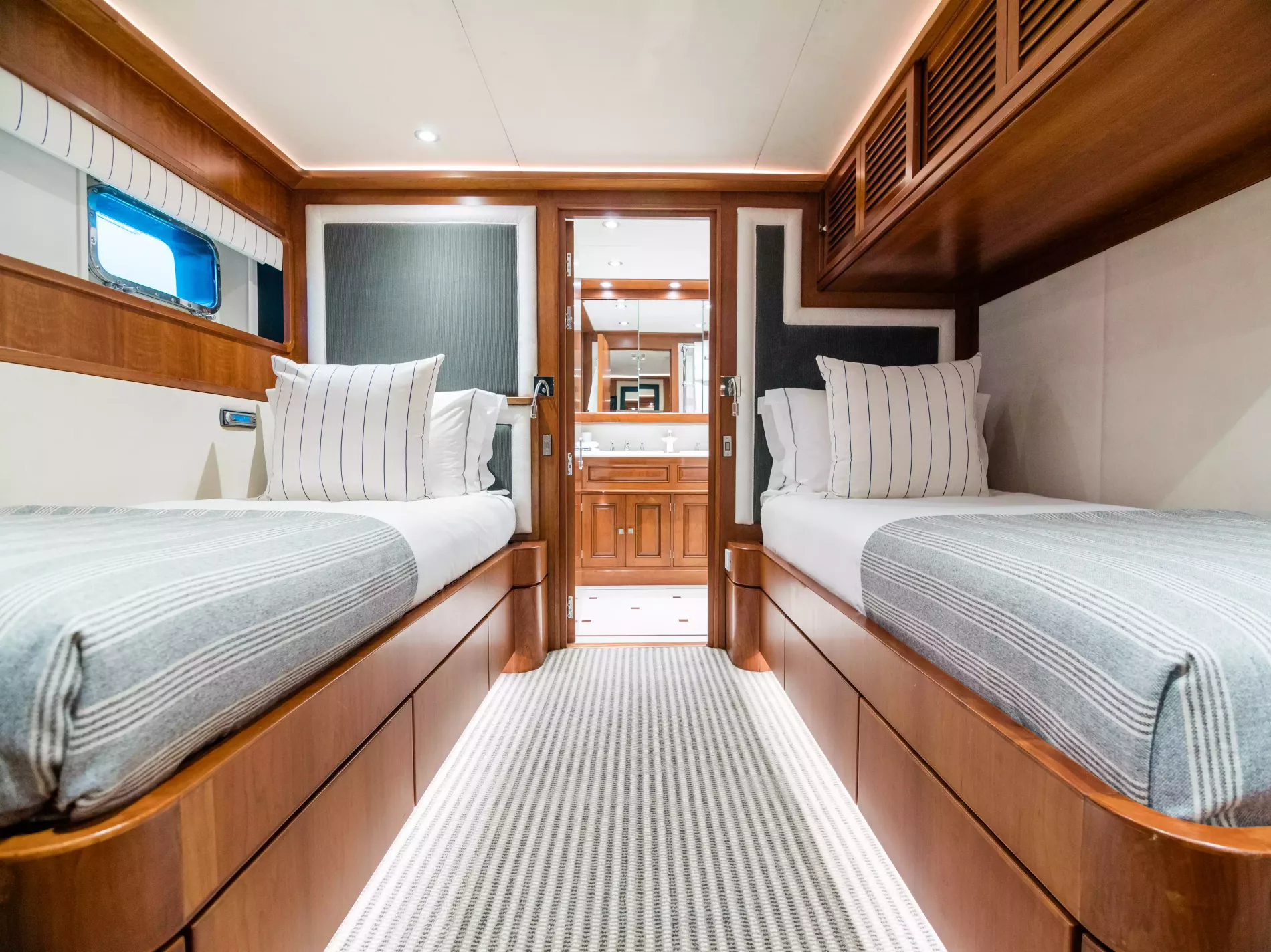 Interior - 9/15
