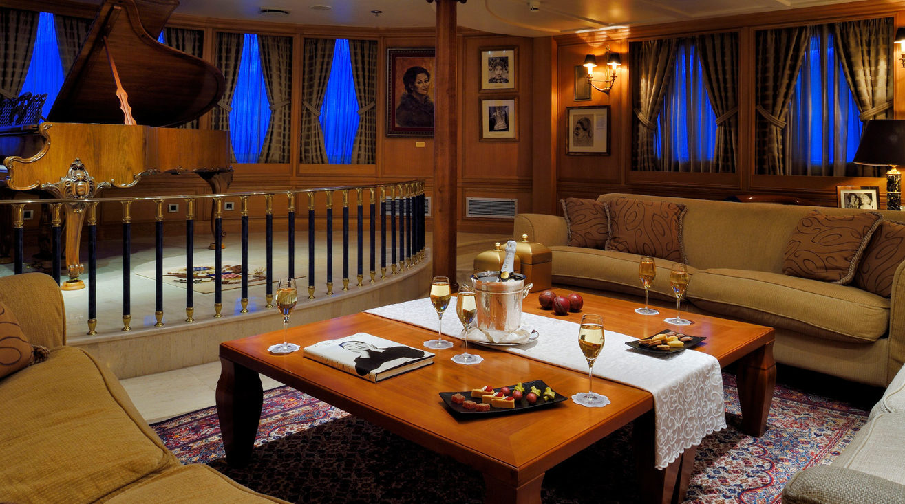 Interior - 15/32