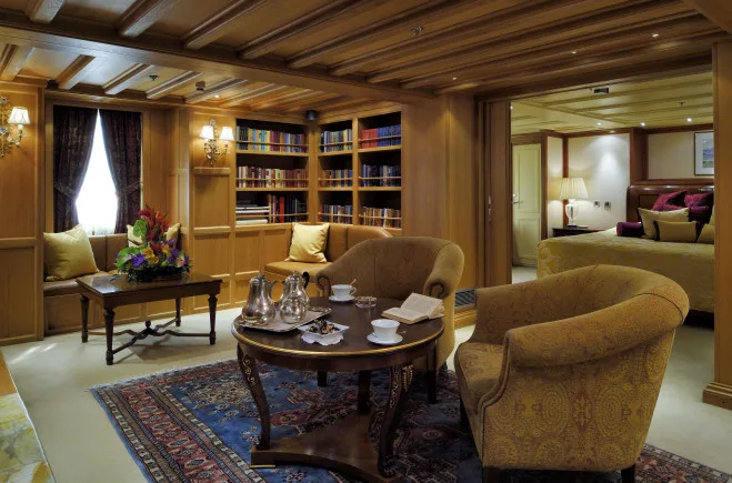 Interior - 24/32