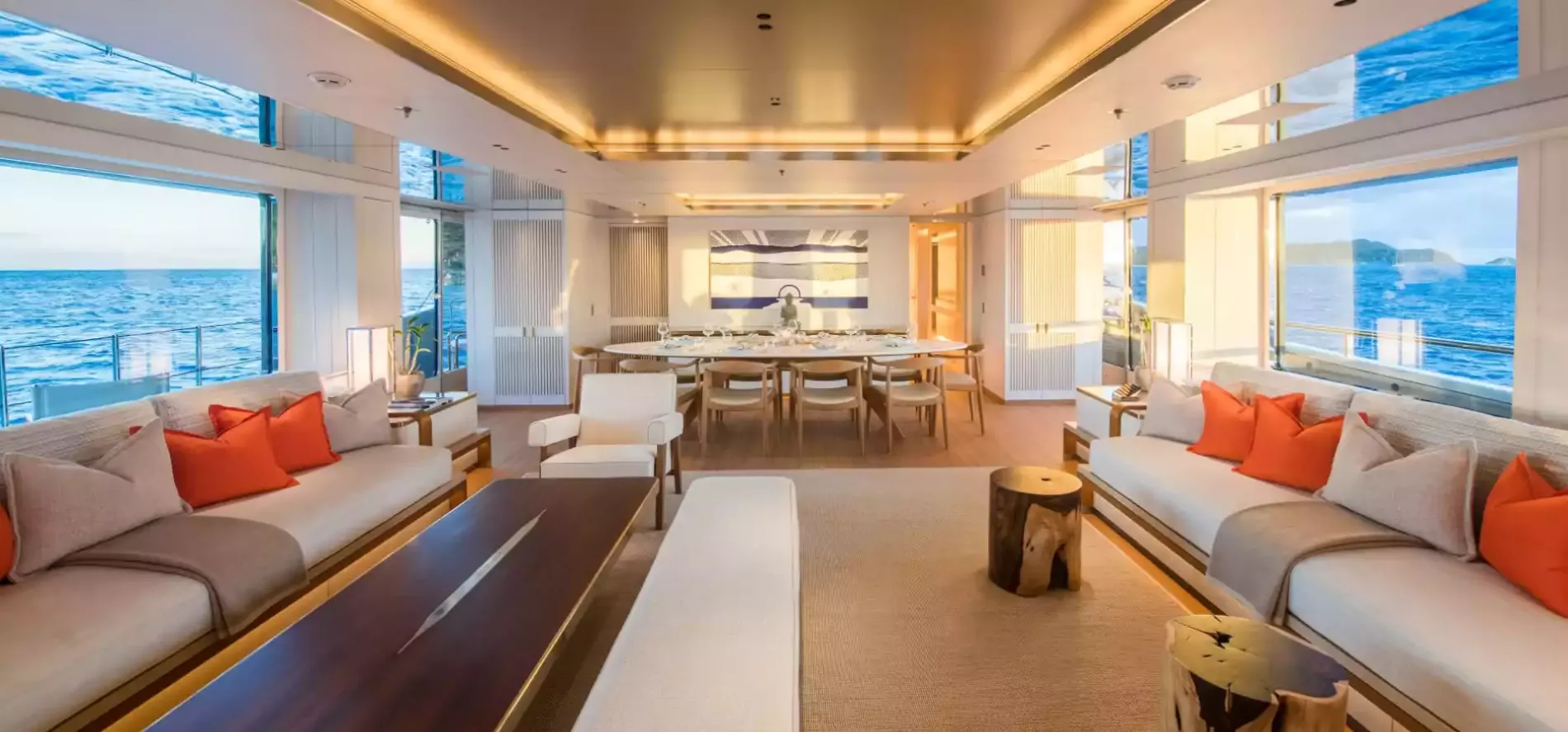 Interior - 0/25