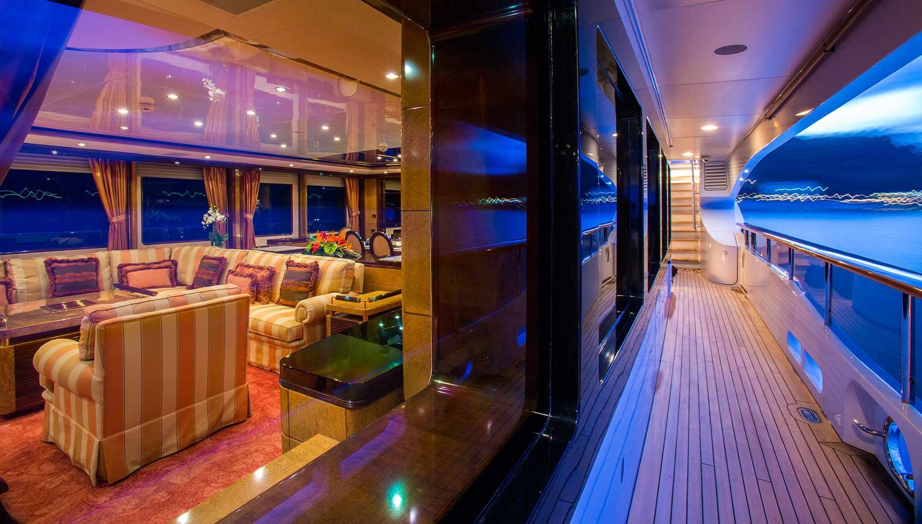 Exterior - 28/33