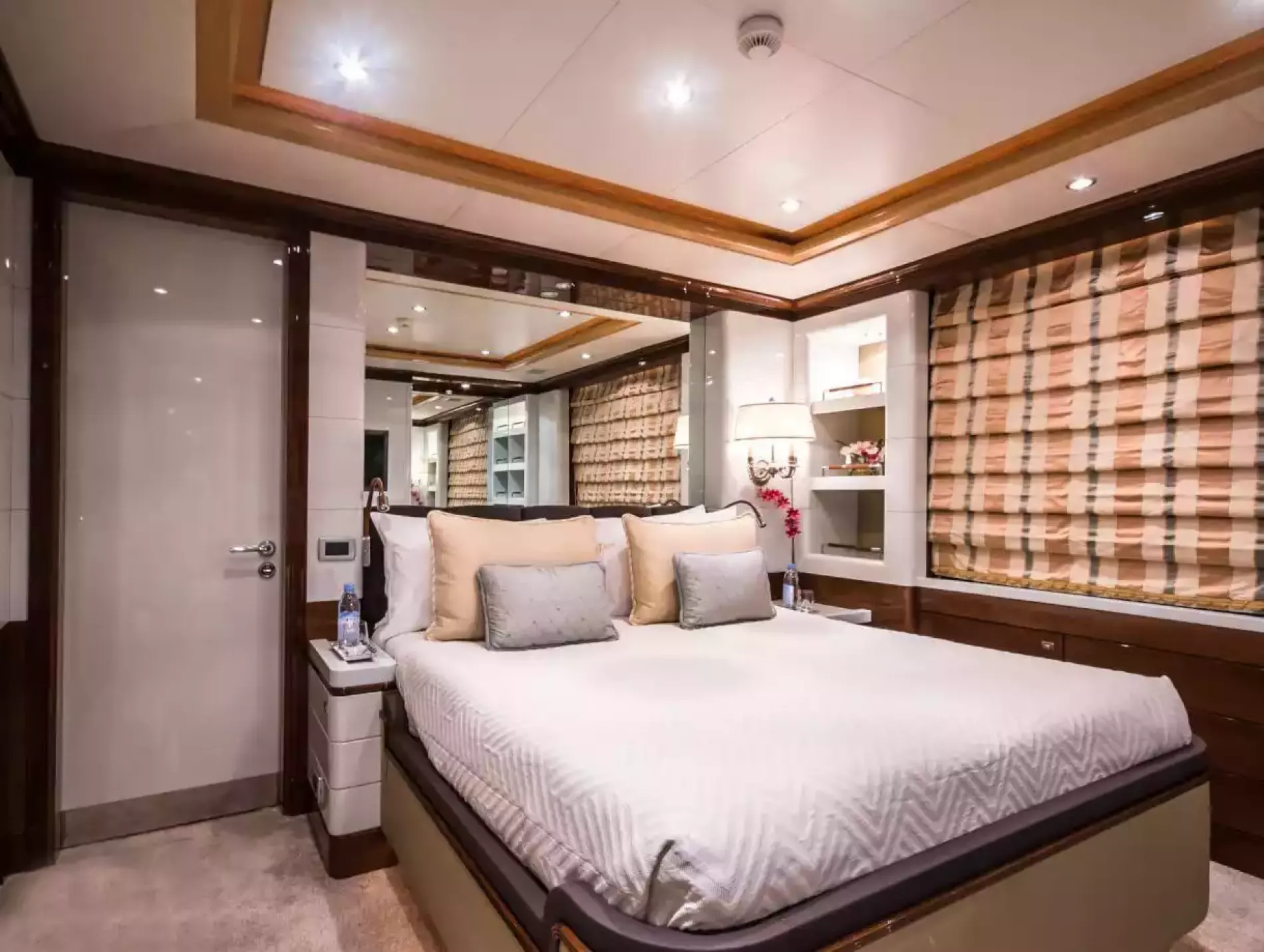 Interior - 13/26