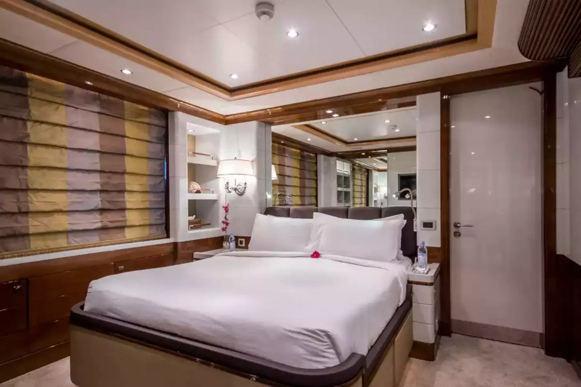 Interior - 14/26