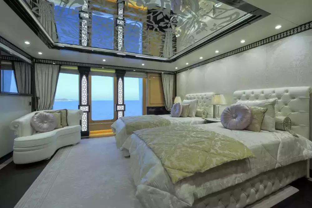 Interior - 20/36