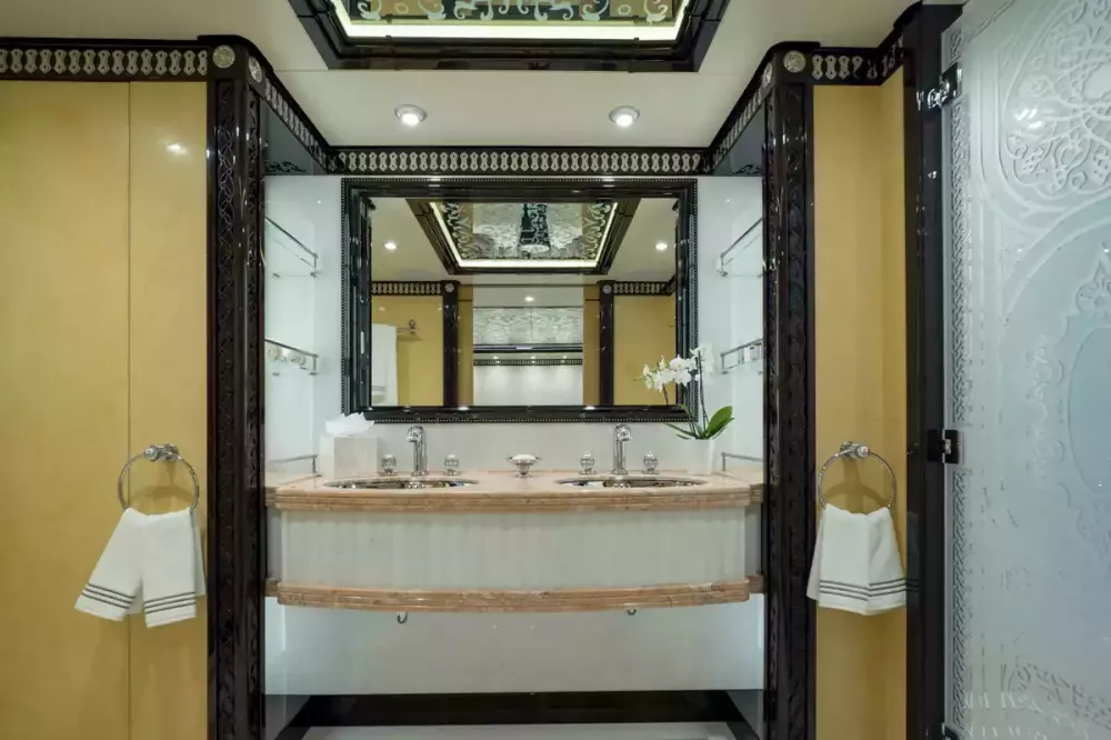 Interior - 28/36
