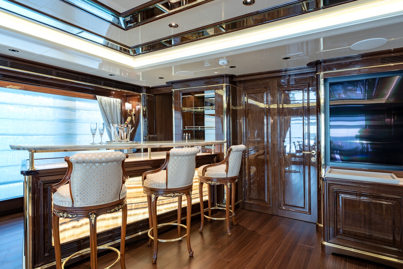 Interior - 6/48