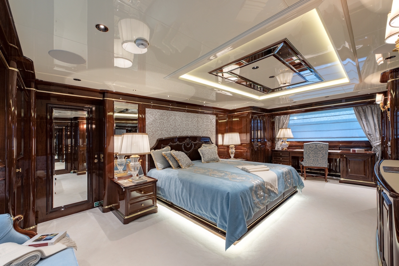 Interior - 25/48