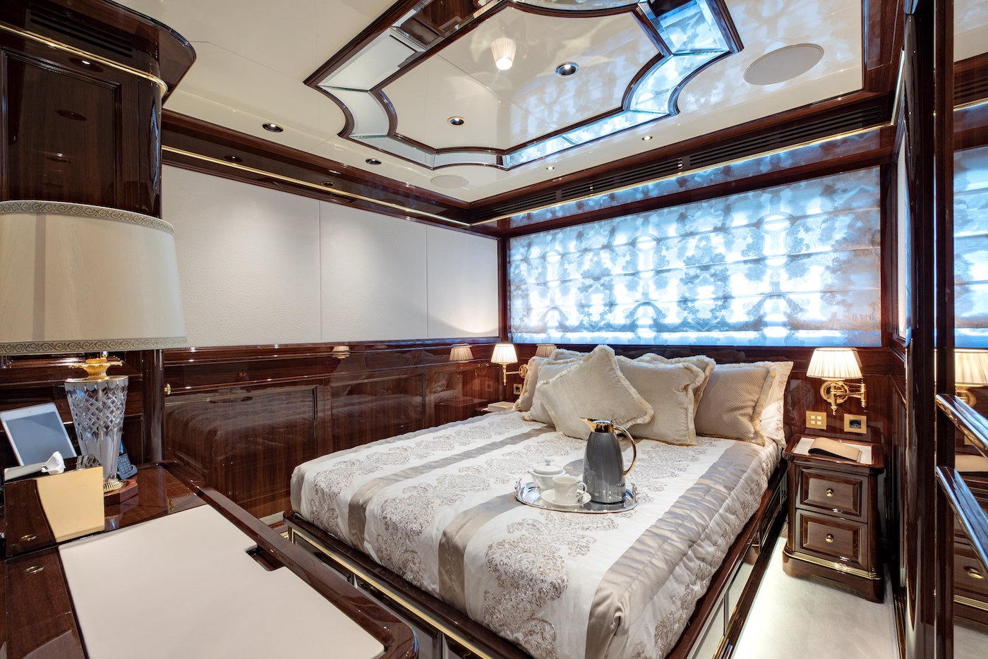 Interior - 26/48