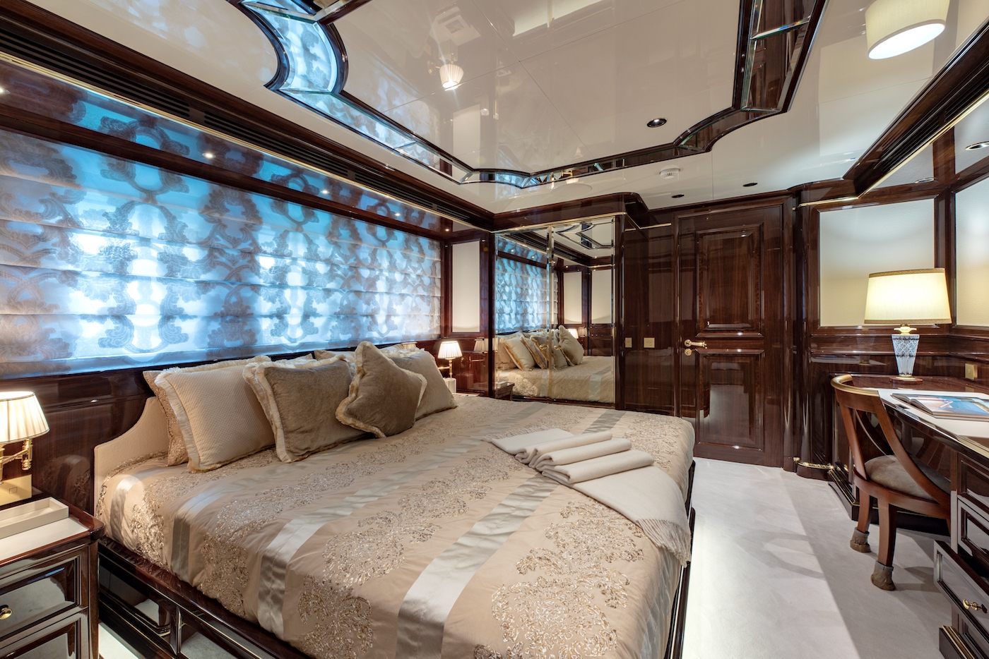 Interior - 27/48