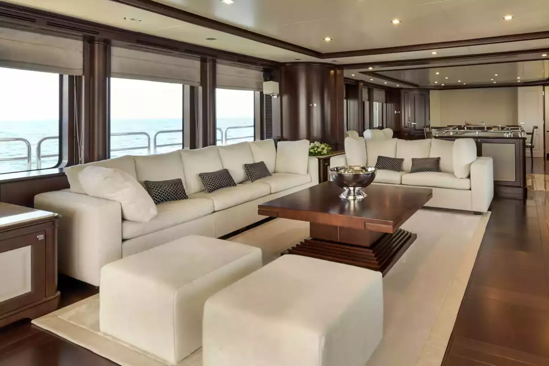 Interior - 0/28