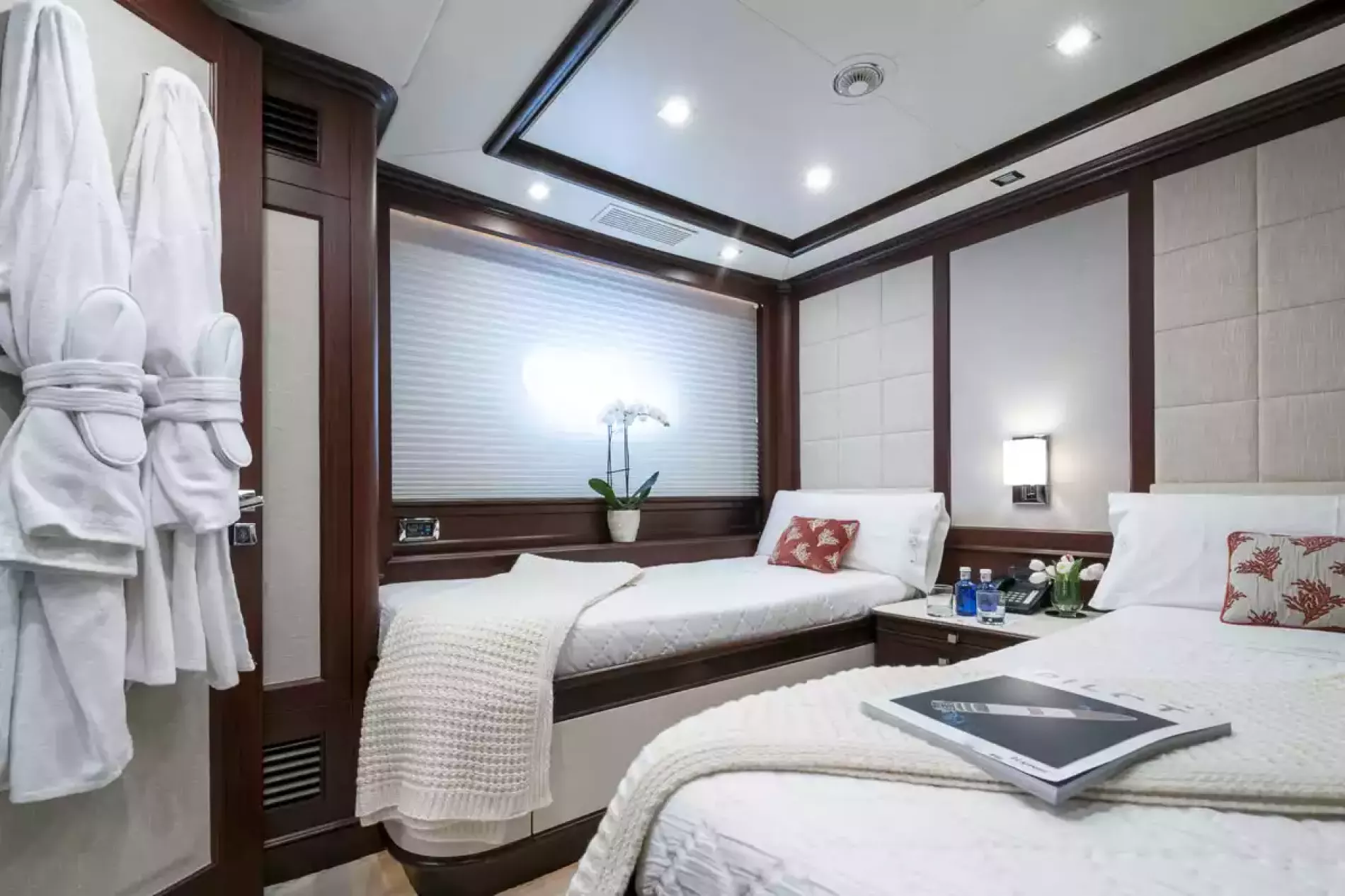 Interior - 19/28