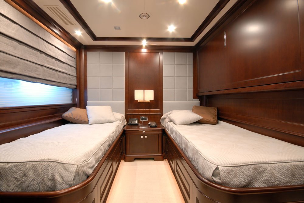 Interior - 24/28