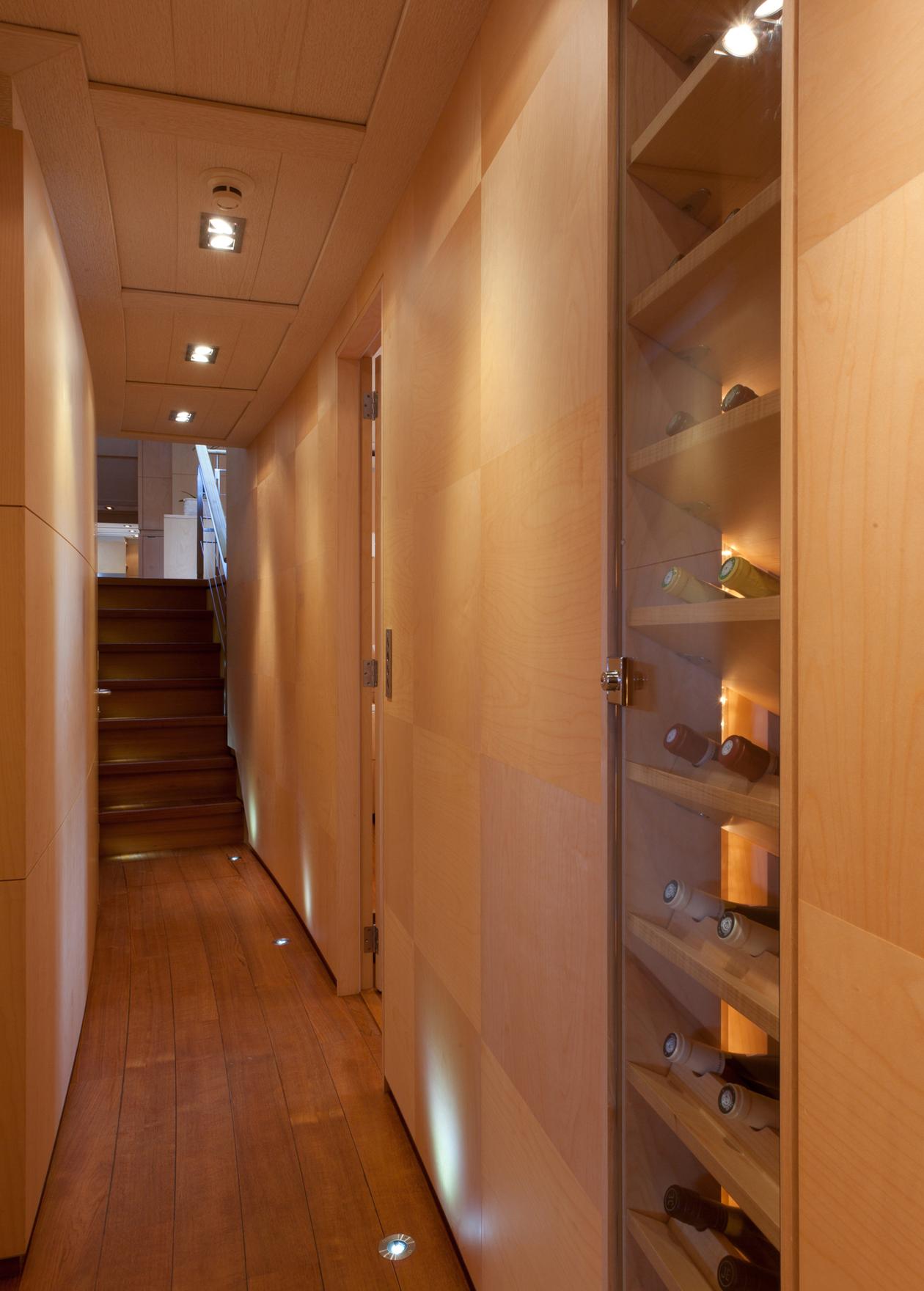 Interior - 17/37