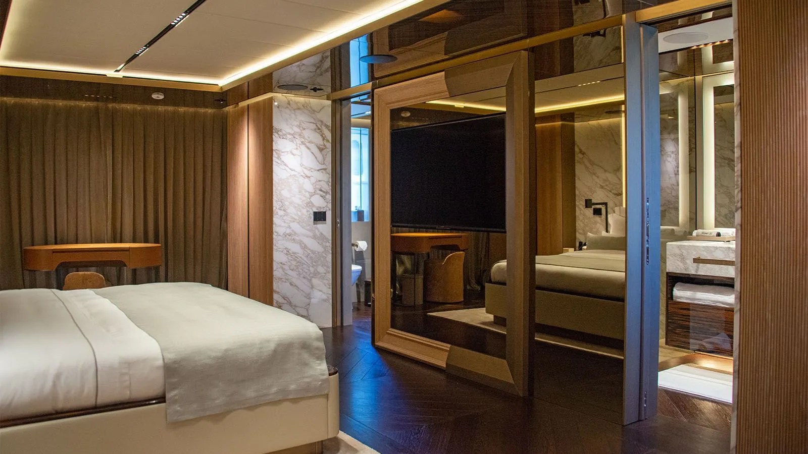 Interior - 23/34