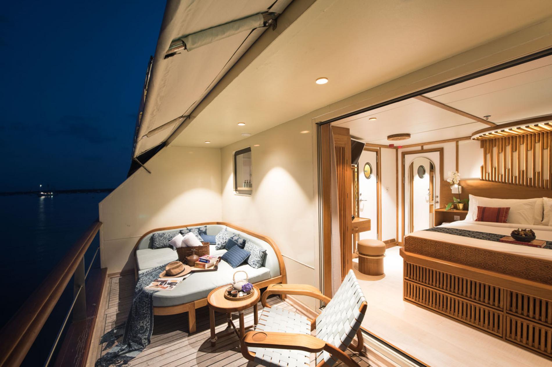 Interior - 10/20