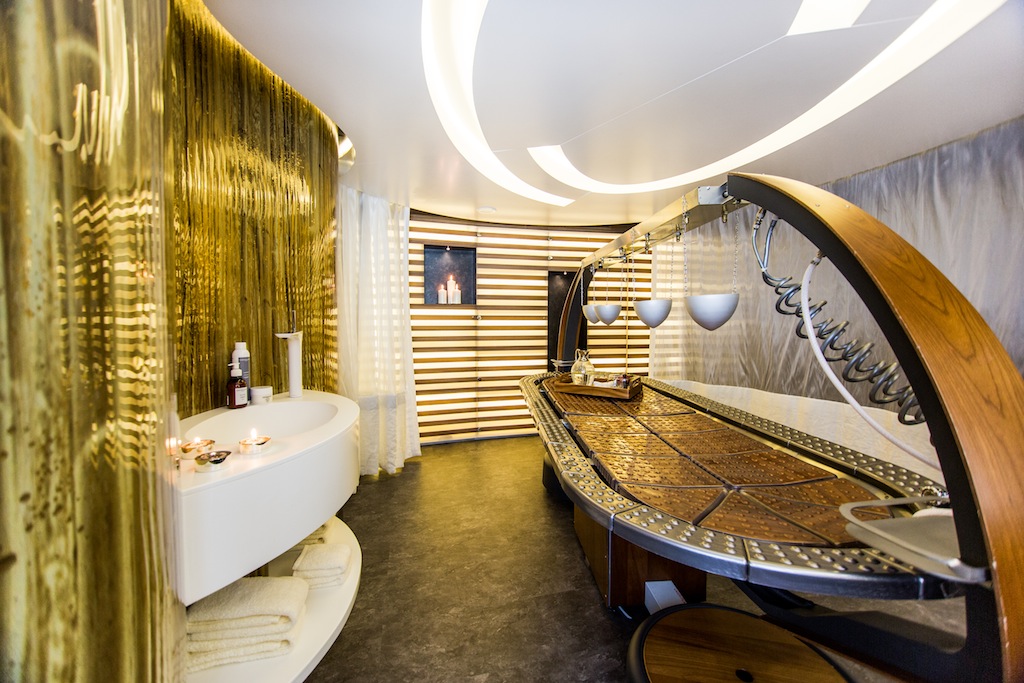 Interior - 29/42